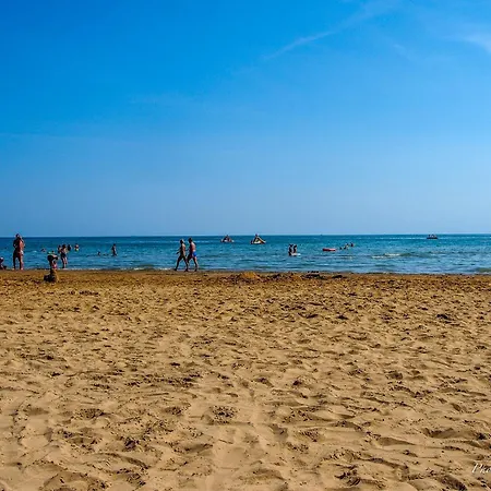 Peaceful On The Coast Of Апартаменти