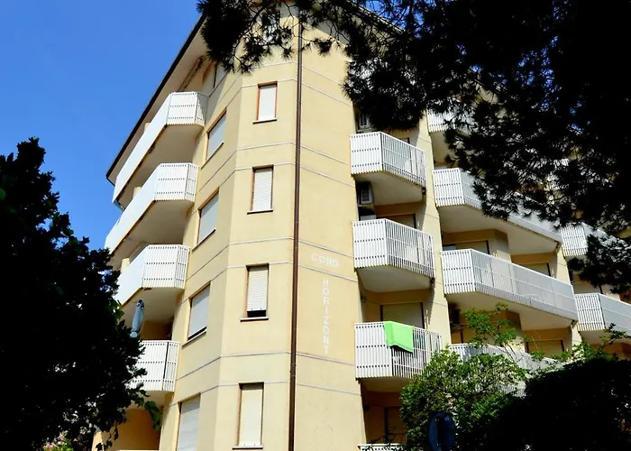 Апартаменти Peaceful On The Coast Of *